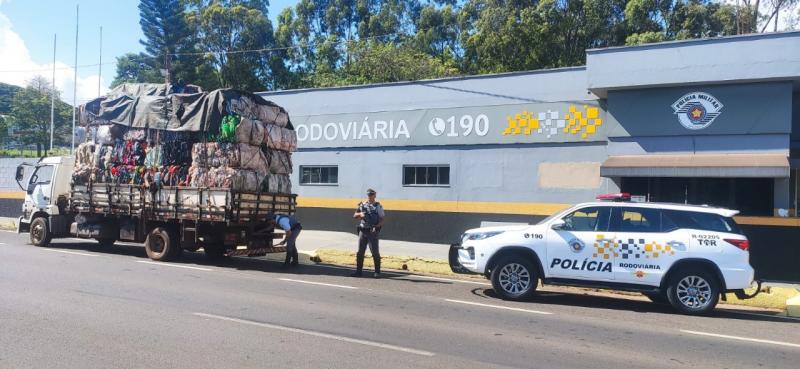 Policiais consultaram sistema Prodesp e constataram que veículo se encontrava com queixa de furto