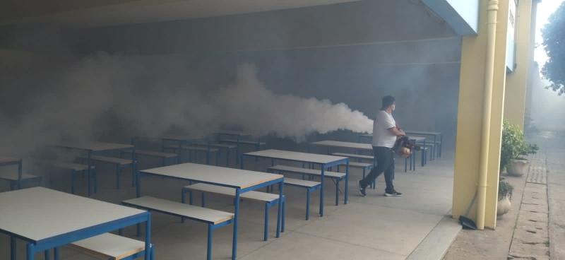 Escolas passam por nebulização para eliminar possíveis focos do Aedes aegypti
