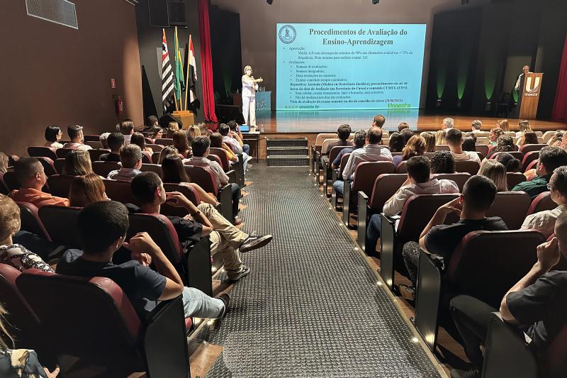 Aula inaugural da mais nova turma de Medicina da Unoeste ocorreu nesta manhã, no Teatro César Cava