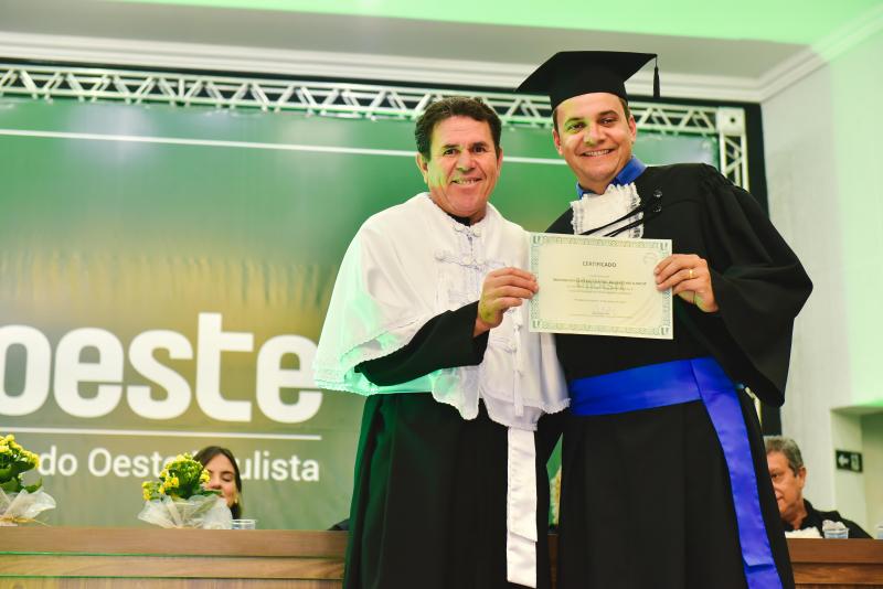 Washington Luis Pereira Peres foi escolhido como sendo o melhor aluno do curso de Agronomia da Faculdade de Ciências Agrárias da Unoeste