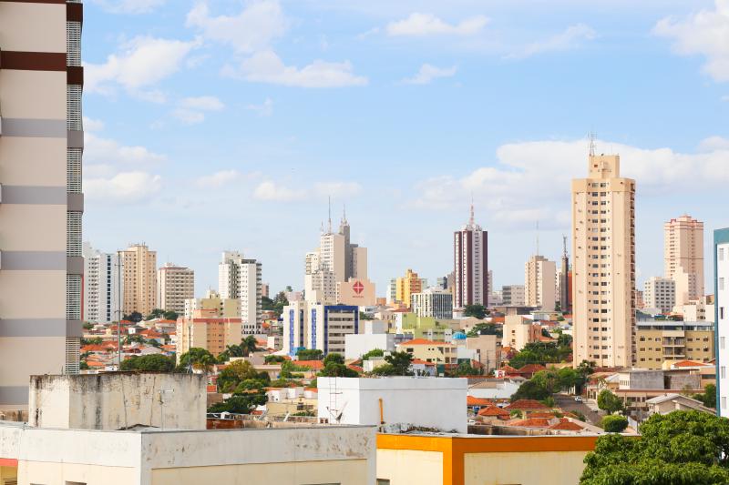 Diversas repartições públicas e privadas de Prudente têm seus horários alterados nos dias de folia, principalmente, na terça-feira