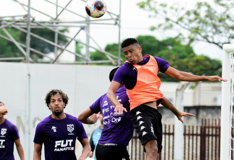 Carcará realizou último treino, no Prudentão, hoje, antes do duelo contra a Itapirense