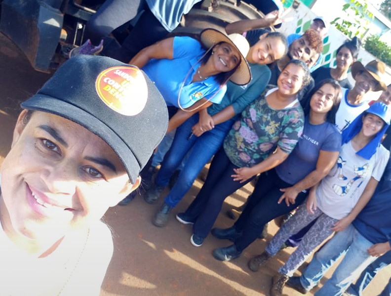 Equipe de agentes de saúde durante o Mutirão Catatreco em Sandovalina
