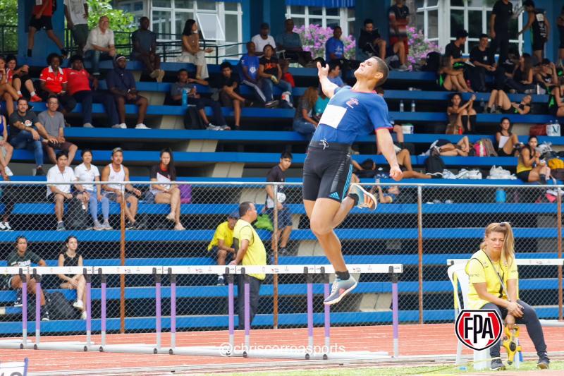 Gabriel Boza atingiu a marca de 7.82 m no salto que lhe deu a vitória