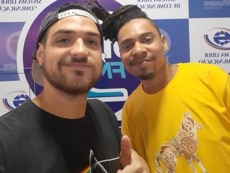 Gabriel Carelli e Hélber Guedes, idealizadores do projeto Cinema para Todos