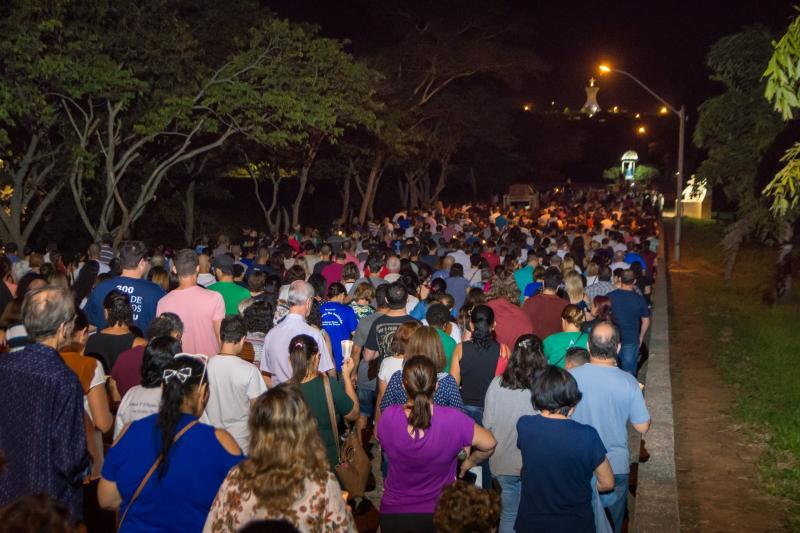 Fiéis percorrerão cerca de dois quilômetros de caminhada, revivendo passos de Jesus a caminho do Calvário