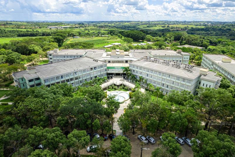 Vista aérea do Bloco B3, campus 2 da Unoeste em Prudente; universidade continua entre as principais do país com excelência no ensino