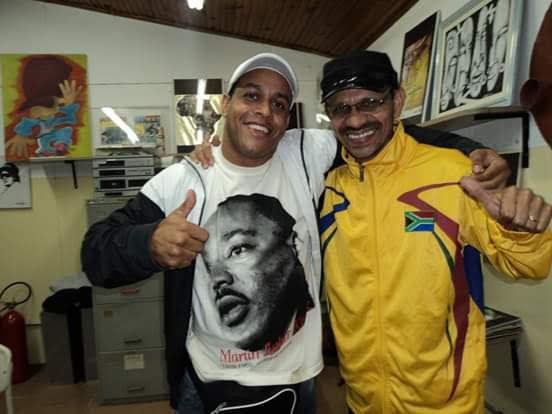Jefferson Diego, juntamente com o co-fundador da casa de cultura do hip hop, a primeira do Brasil
