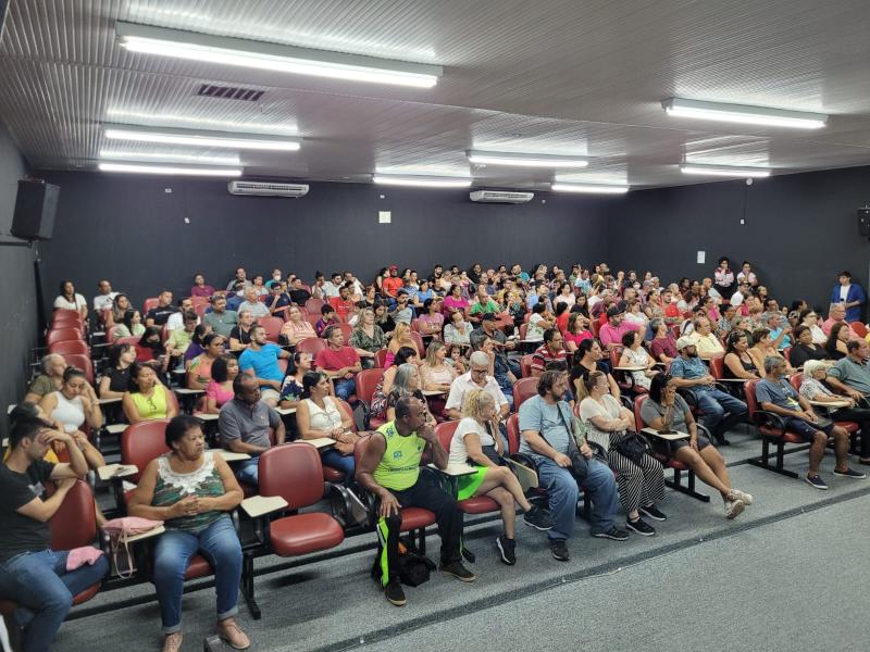 Cerca de 140 boxistas participaram de reunião que esclareceu sobre retorno ao Camelódromo