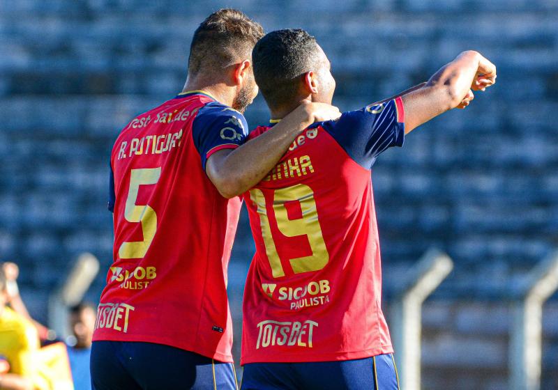 No sábado, diante do São José, Luquinhas Bozó fez seu 6º gol na A3; atacante é o artilheiro do Grêmio na temporada 