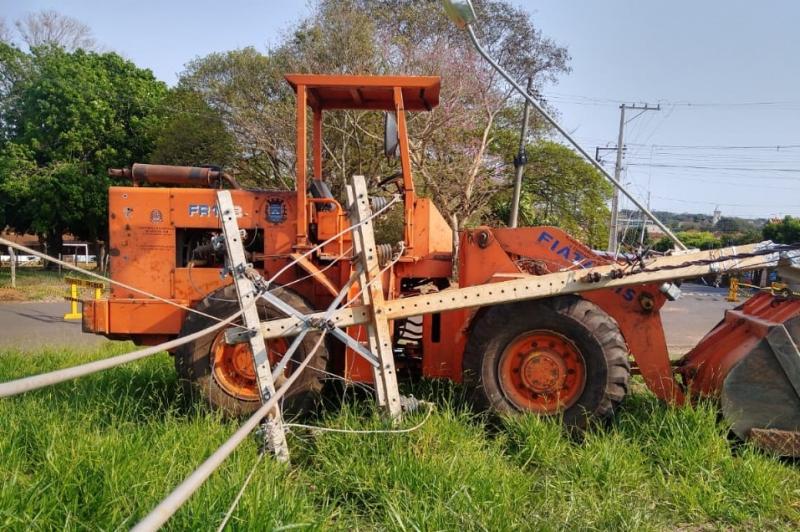 Maquinários devem respeitar limites da faixa de segurança das torres do sistema elétrico