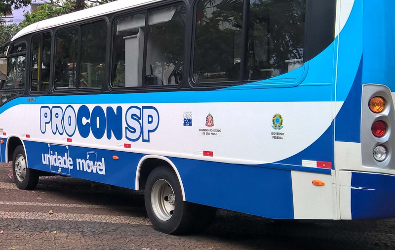 Unidade móvel do Procon estacionará na Praça Nove de Julho nesta terça