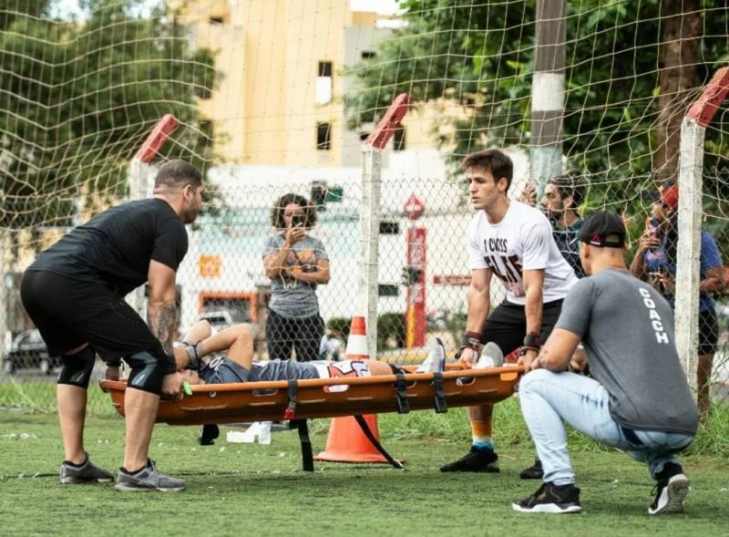 Campeonato de Crossfit com Atividade de Bombeiro