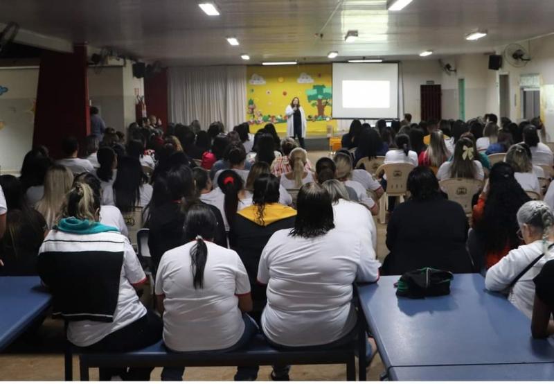 Palestra sobre TEA para professores da rede municipal e ensino de Mirante do Paranapanema