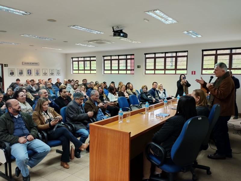 Fórum sobre gestão educacional foi realizado na sede do Ciesp, em Prudente