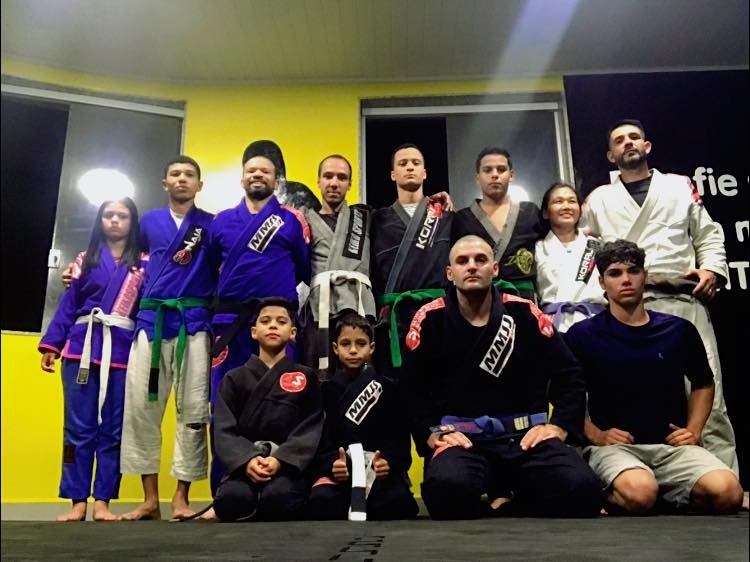 Aulas gratuitas de jiu-jitsu em Santo Anastácio com o professor Eloy dos Santos
