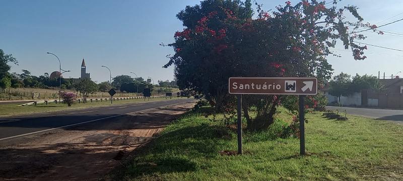 Caminho para o Santuário de Santo Expedito: o maior do Brasil