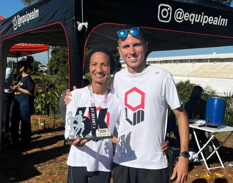 Dona Fátima e Alemão na 1ª Corrida Batatec, ontem, em Prudente