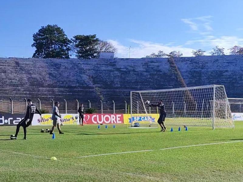 Ontem, Grêmio Prudente treinou no Prudentão, palco do duelo deste sábado, às 16h 