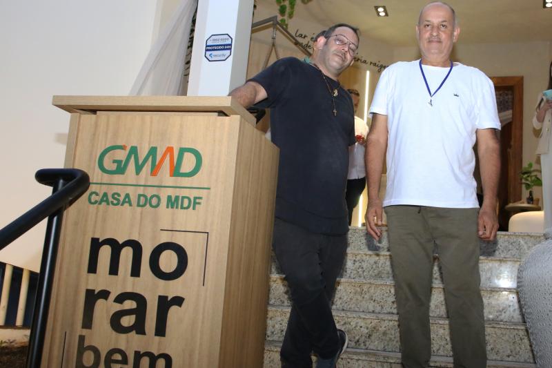 Gustavo Santos e Joel Caetano Paes, organizadores na Mostra Morar Bem