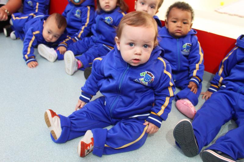 Mais de 3,6 mil alunos vão receber kit de uniformes da Prefeitura de Álvares Machado