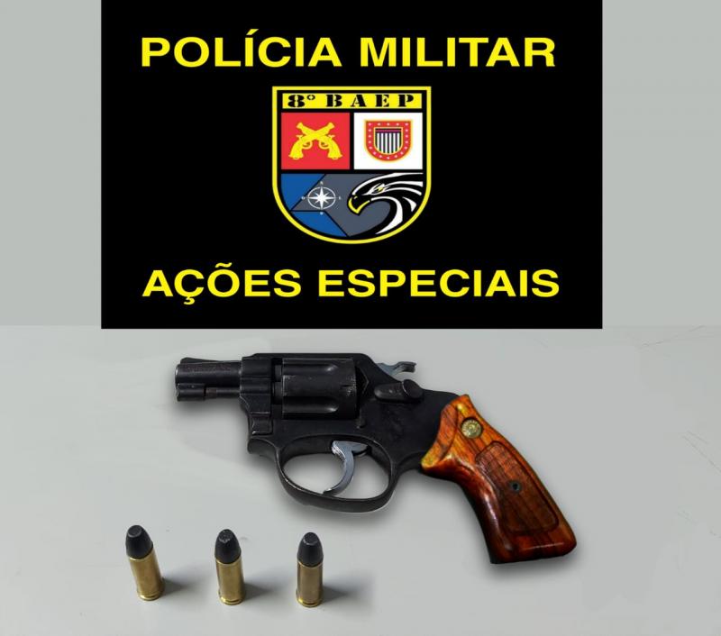 Equipe retornou ao local onde a arma foi arremessada e apreendeu revólver calibre .32, com três munições intactas