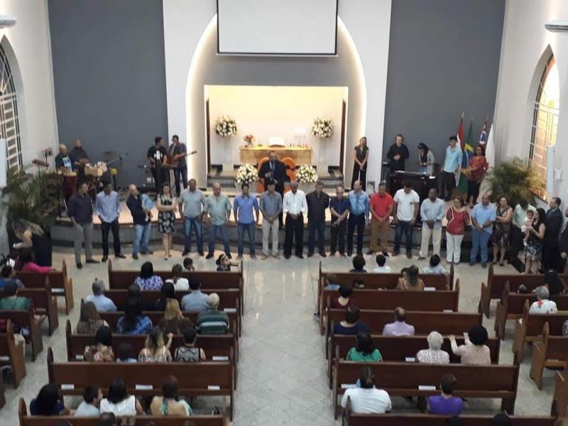 Aproximadamente 400 fiéis frequentam a igreja atualmente, de maneira fixa