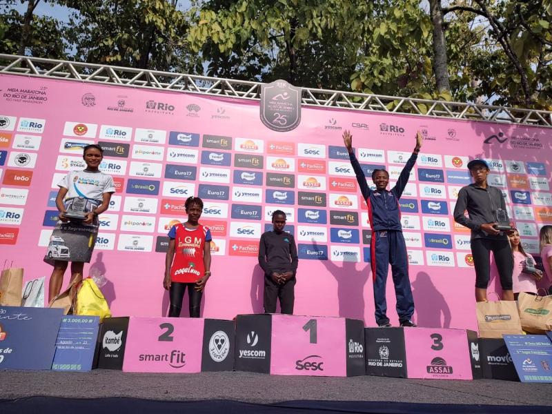 Corredora angolana ficou em 3º na prova de 21 km do feminino 