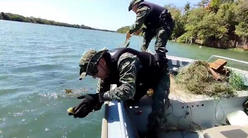 Ação ocorreu nesta segunda-feira durante patrulhamento náutico no Rio Paraná, em Rosana