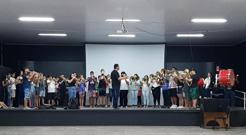 Alunos do Programa “Bolsa Banda” fazem primeira apresentação nesta sexta, no Teatro Municipal João Silva