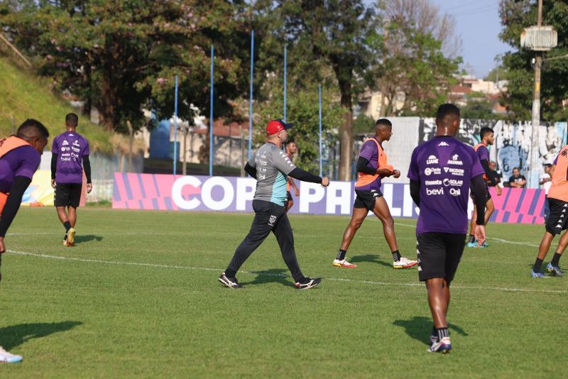 Grêmio Prudente treinou, na tarde de ontem, no Prudentão, antes do confronto decisivo de domingo