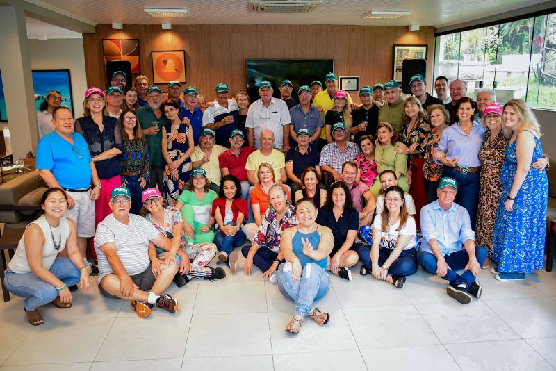 Membros da 1ª Turma do curso de Odontologia da Unoeste 