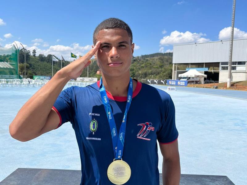 Com saudação militar, Gabriel Boza comemora a grande conquista do ouro