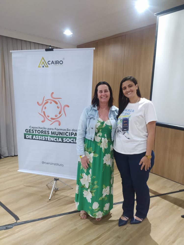 Rafaela de Souza Ramos, diretora da Divisão de Desenvolvimento Social de Mirante do Paranapanema, participa de seminário para formação de gestores municipais na assistência social
