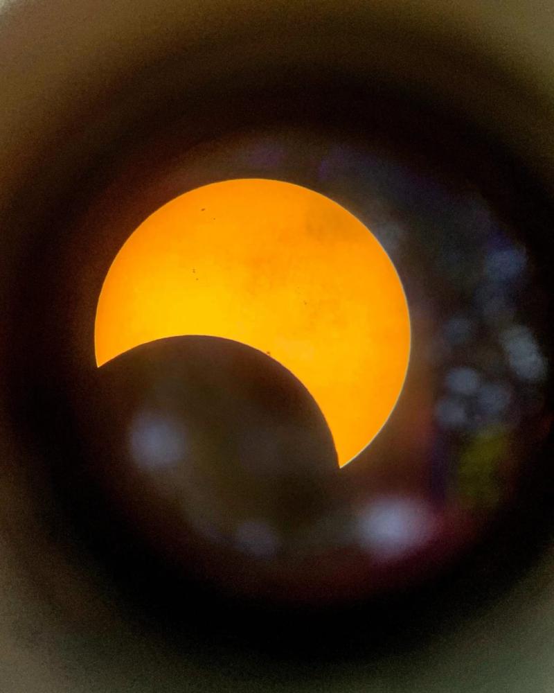 No Estado de São Paulo, a cobertura do sol pela lua foi vista apenas de forma parcial, com cerca de 40%
