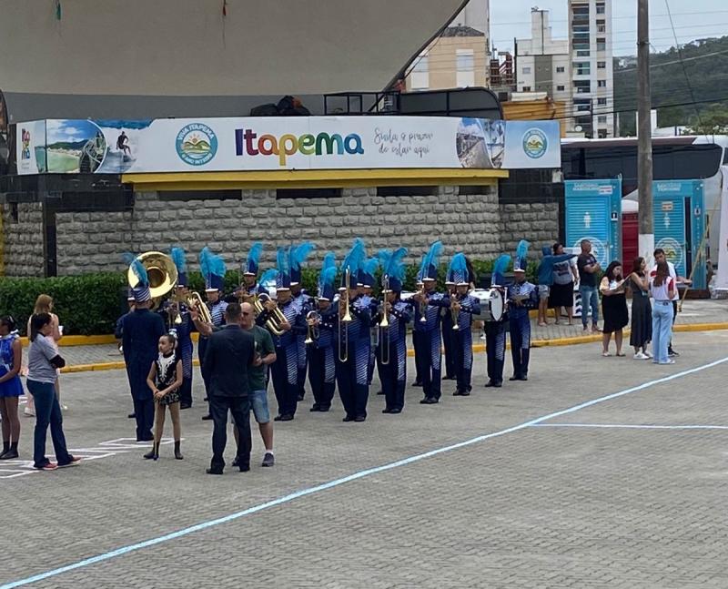 Banda Marcial de Sandovalina na 2ª Copa América de Bandas e Fanfarras, em Itapema (SC)