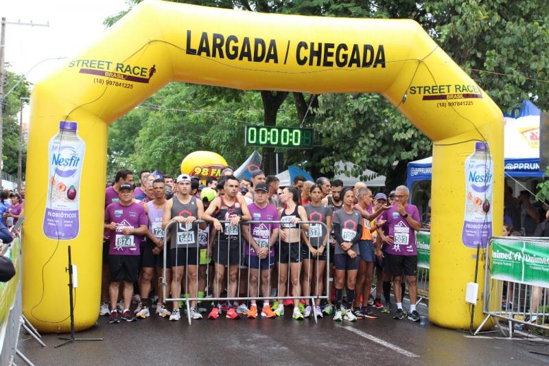 Tiro de largada da 21ª edição do Caminhando & Correndo com Saúde foi dado às 7h30 