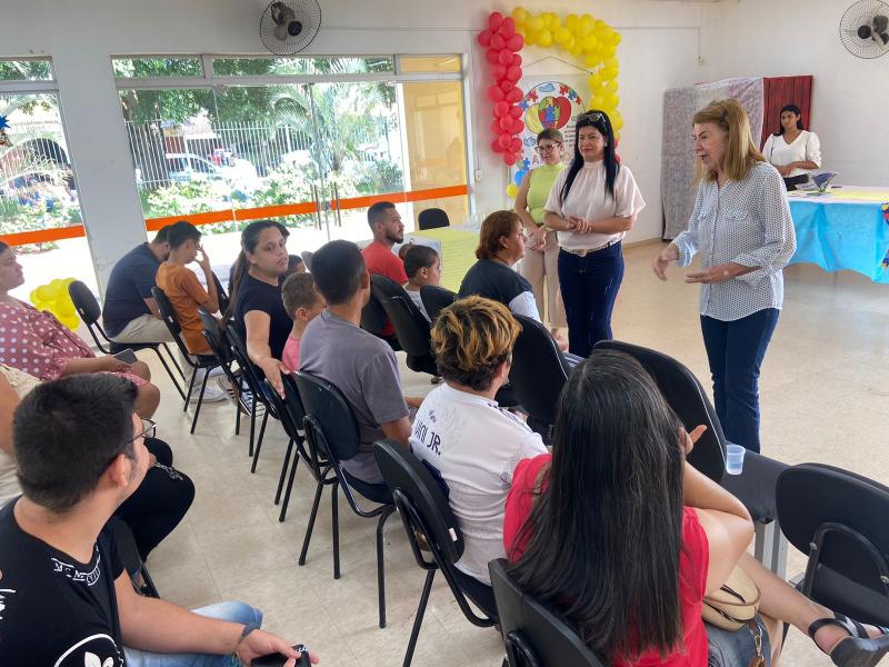 Teodoro Sampaio entrega carteiras de identificação para pessoas com TEA