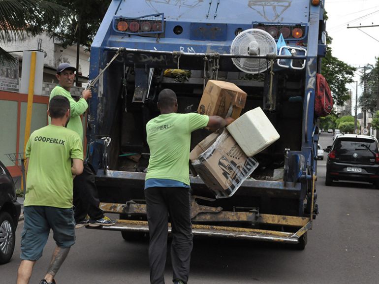 Atrasos nos repasses à Cooperlix foram regularizados