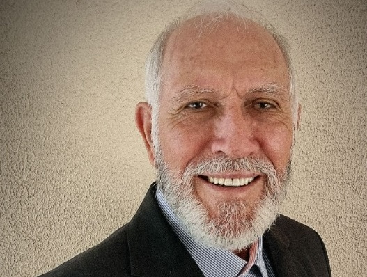 “É uma grande conquista, satisfação inexplicável”, diz Paulo Peruzzo ao falar sobre a sensação de completar 81 anos e dedicar parte de sua vida à evangelização adventista por meio da música