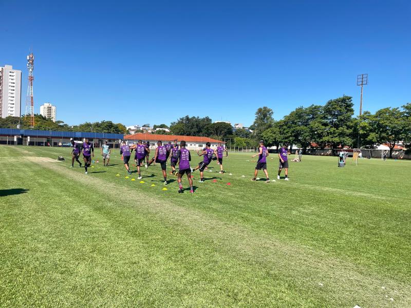 Pré-temporada do Carcará tem sido intensa, mesmo num período marcado pelas festividades de final de ano; equipe treinou hoje no Caetano Peretti