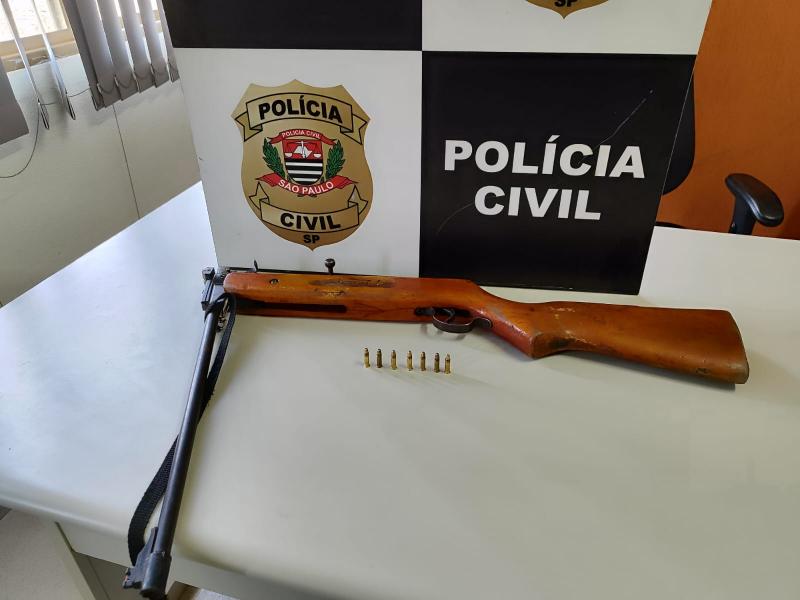 Arma teria disparado acidentalmente durante caça, nas margens do Rio Pirapozinho