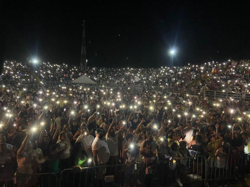 Público lotou recinto de rodeio na virada do ano-novo
