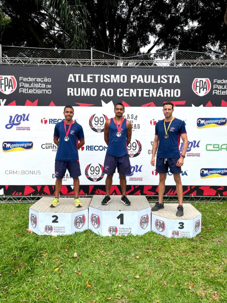 A APA ainda teve um pódio triplo bonito de se ver com Gian Luca (1º), Pedro Isogai (2°) lugar e Caio Ricardo (3º)