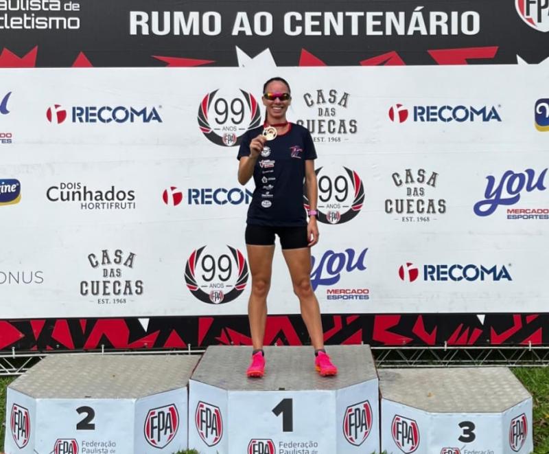 Beatriz Leite conquista duas medalhas: ouro nos 5000 m rasos e prata nos 1500 m rasos