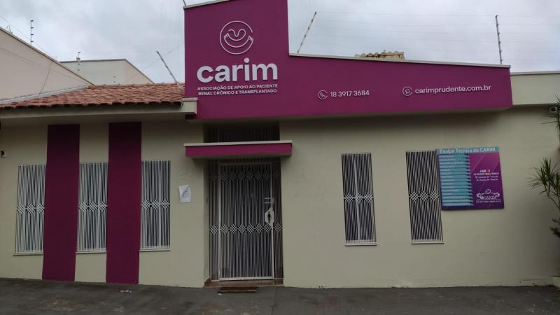Carim está localizado à Rua Mário Simões de Souza, 36, Vila Estádio, em Prudente 