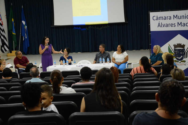 Roda de Conversa sobre Síndrome de Down foi marcada por debates, sugestões e depoimentos de mães de crianças com T21  