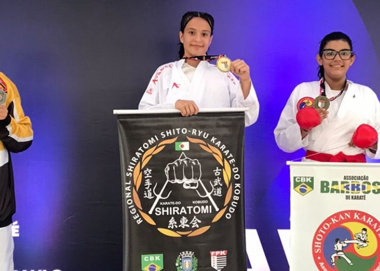 Maria Julia Peixoto, de Narandiba, faturou um ouro na categoria Kumite Sub 14, 6° ao 3° kyu