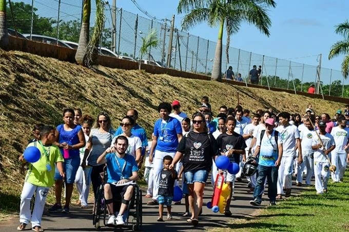 Última edição da 3ª Caminhada Municipal TEA, realizada no ano passado, contou com a participação de mais de 500 pessoas