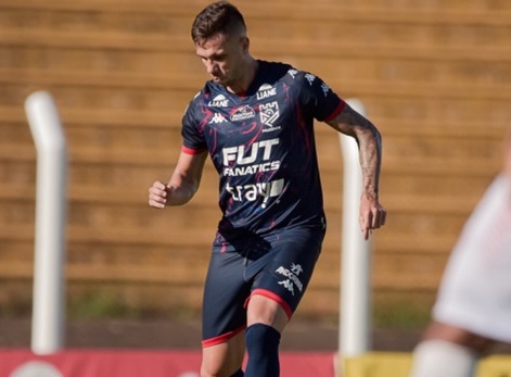 Zagueiro de 34 anos chegou ao Carcará no começo da temporada, foi a campo em 11 jogos nesta A3 e anotou um gol com a camisa do Grêmio 